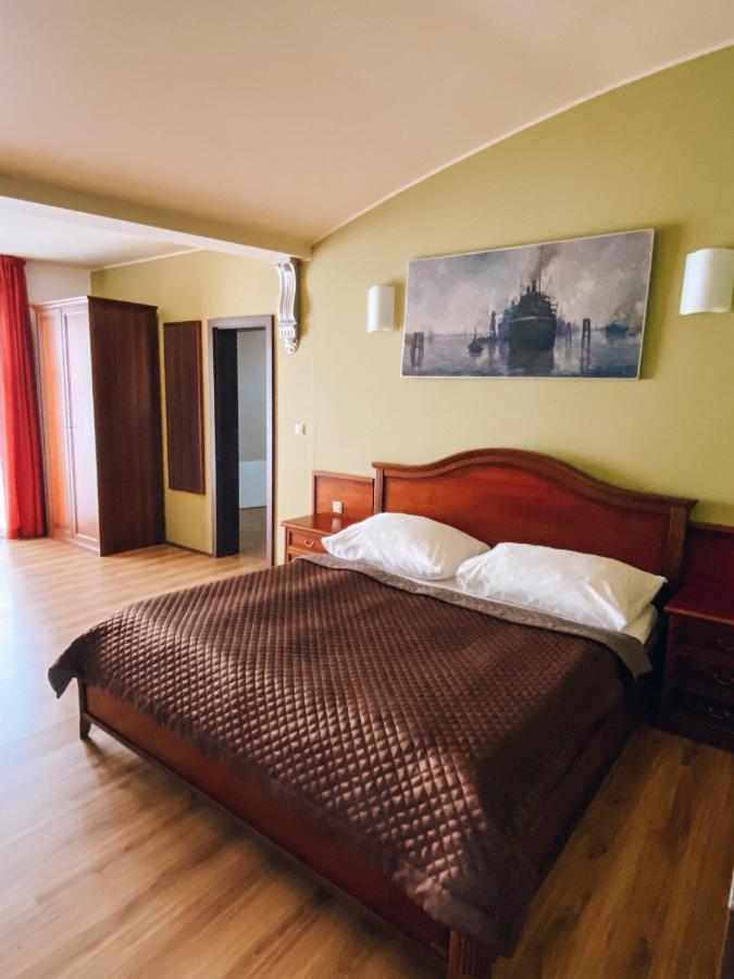 Riverside Apartments Thalia Karlovy Vary Kültér fotó
