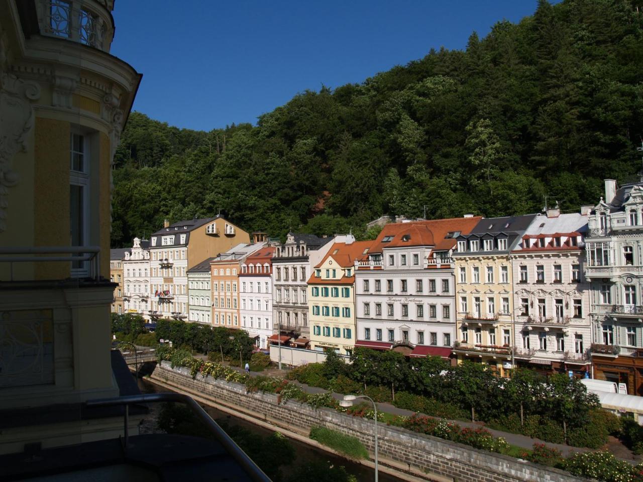 Riverside Apartments Thalia Karlovy Vary Kültér fotó